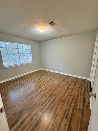 $950 | 512 Beville Street, Unit B, Waycross, GA 31501