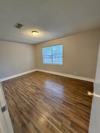 $950 | 512 Beville Street, Unit B, Waycross, GA 31501