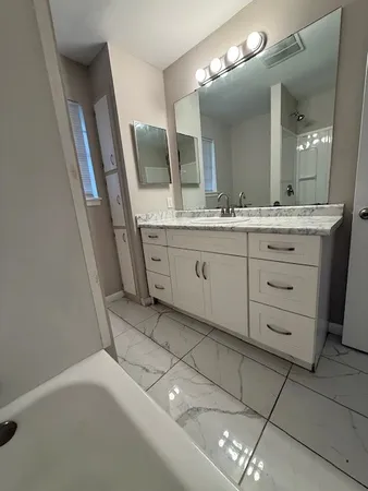 $950 | 512 Beville Street, Unit B, Waycross, GA 31501