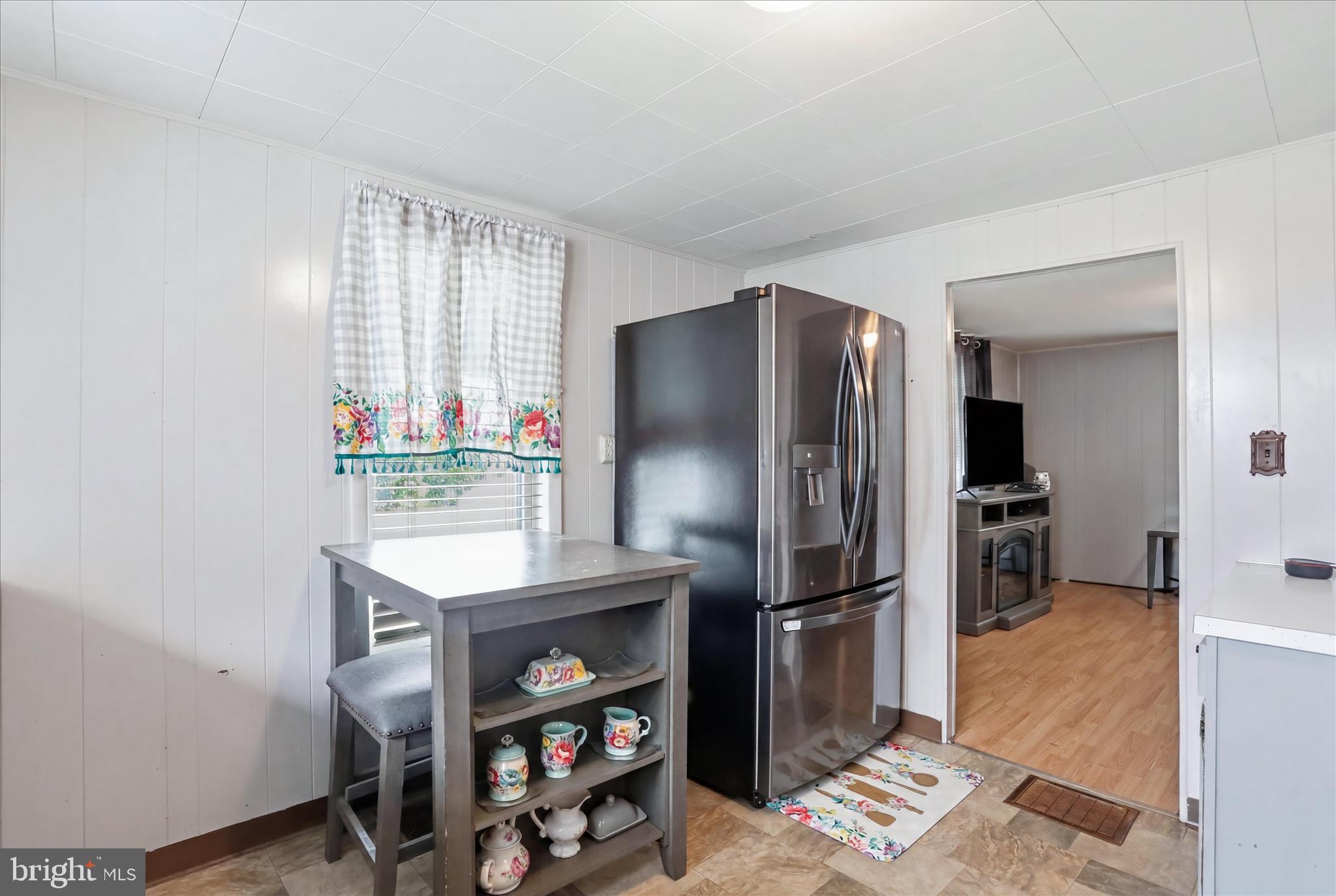 141 North Ridge Avenue Greencastle, PA 17225 - Photo 10 of 27 Kitchen