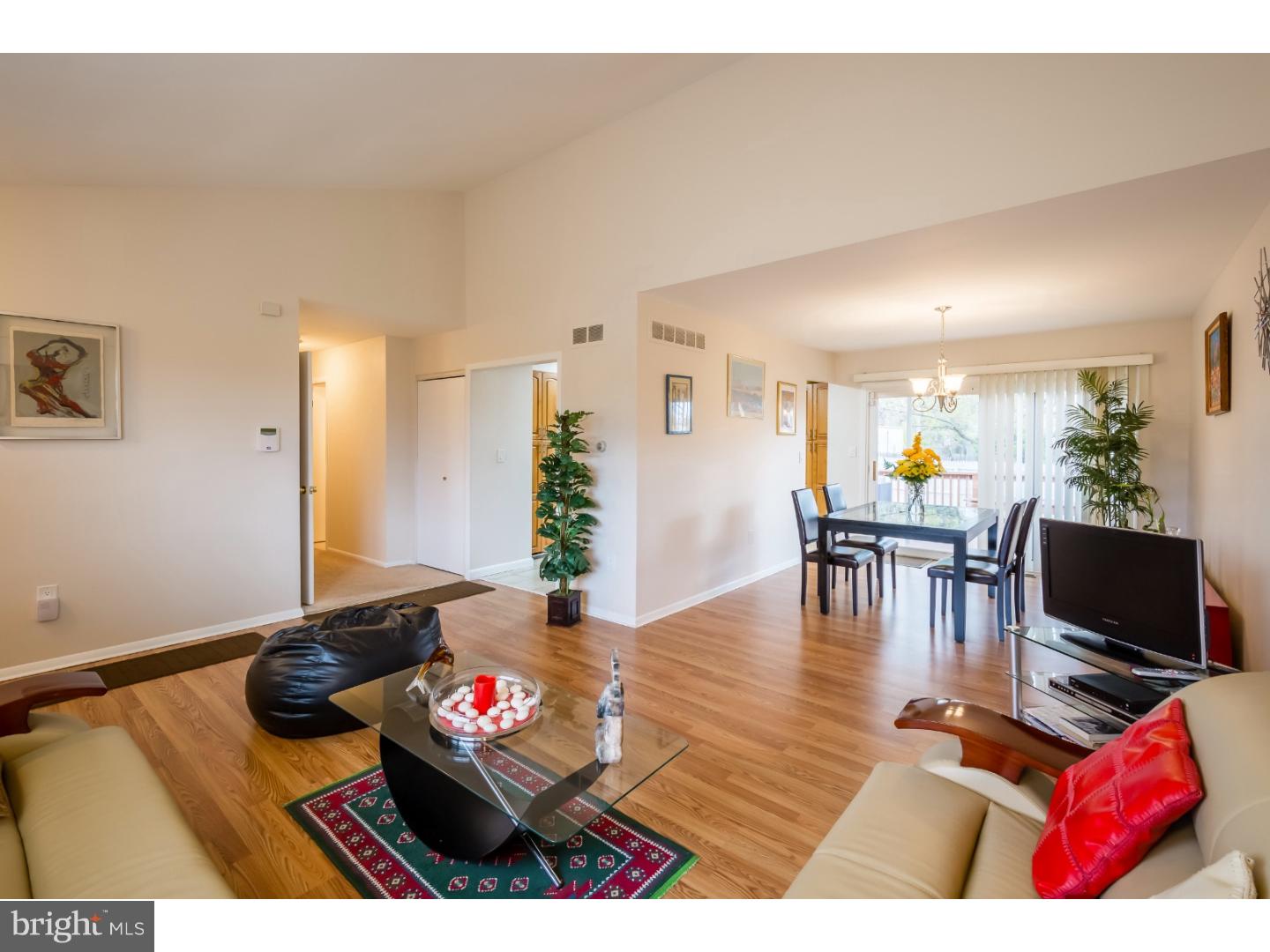 415 Welsh Road Philadelphia, PA 19115 - Photo 5 of 23