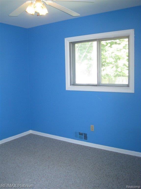 3391 Hammerberg Road Flint, MI 48507 - Photo 19 of 22 Bright.JPG