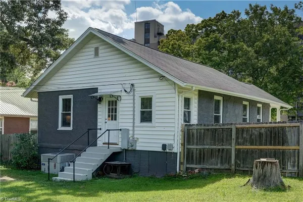 $1,680 | 2318 Spruce Street, Greensboro, NC 27405