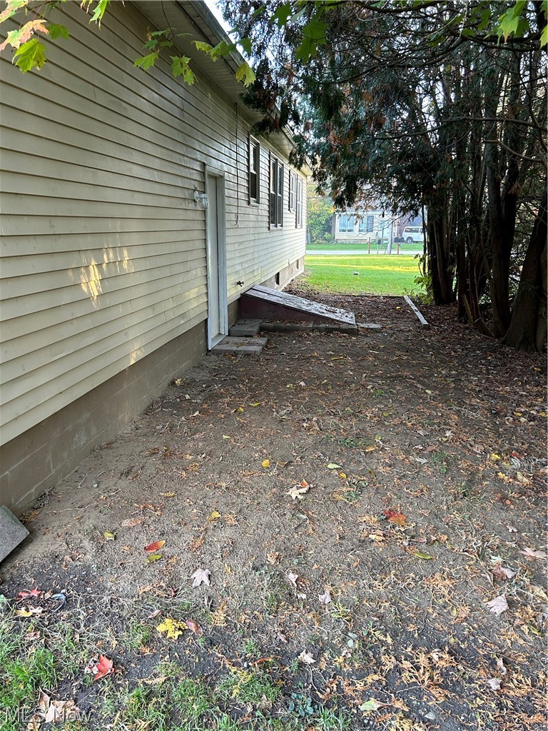 6229 Waterloo Road Atwater, OH 44201 - Photo 5 of 23 View of yard