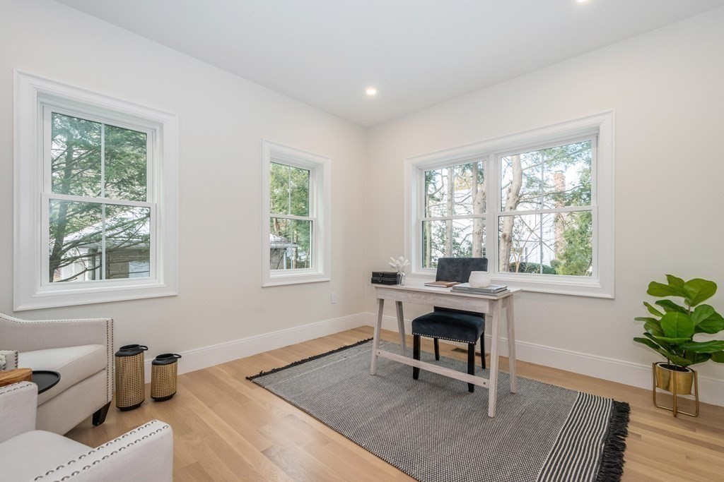 74 Oak Street Lexington, MA 02421 - Photo 13 of 39 Gallery Image 13