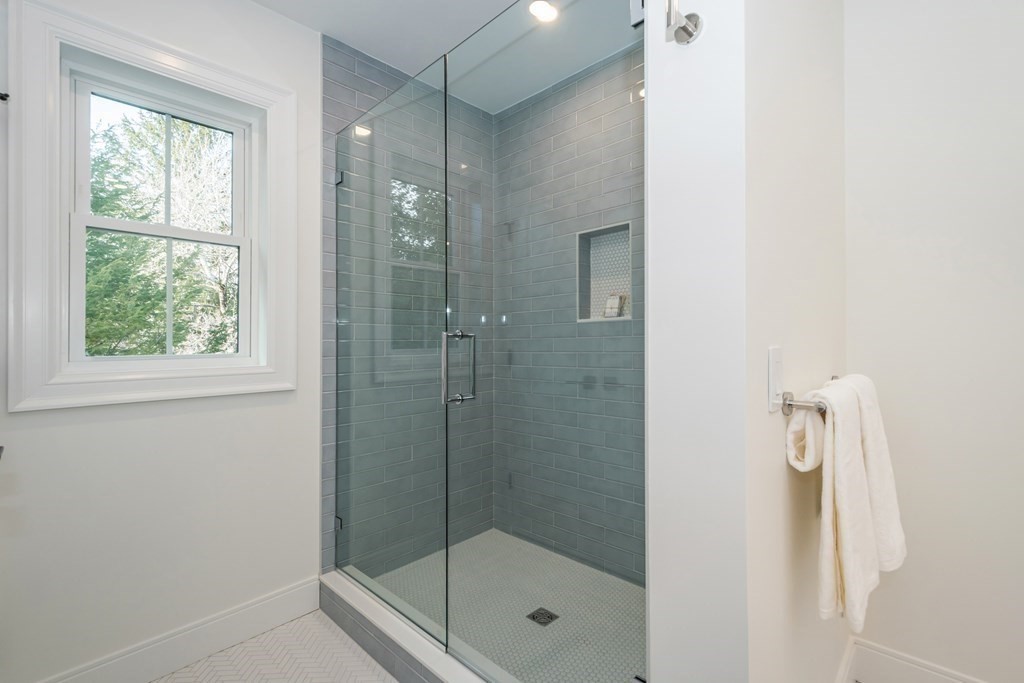 74 Oak Street Lexington, MA 02421 - Photo 23 of 39 Gallery Image 23