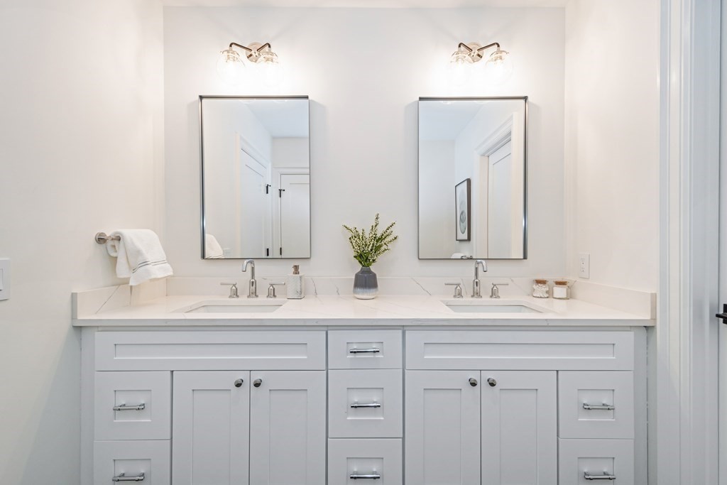 74 Oak Street Lexington, MA 02421 - Photo 27 of 39 Gallery Image 27