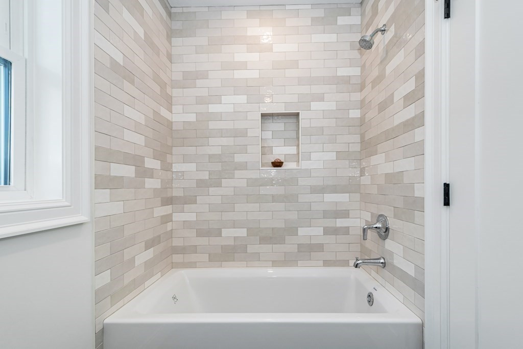 74 Oak Street Lexington, MA 02421 - Photo 28 of 39 Gallery Image 28