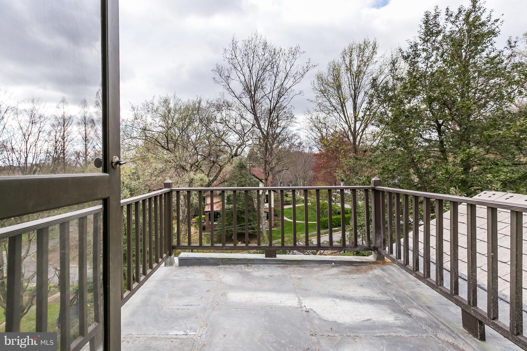 4 Midvale Road Baltimore, MD 21210 - Photo 24 of 30 Tranquil view from third floor balcony