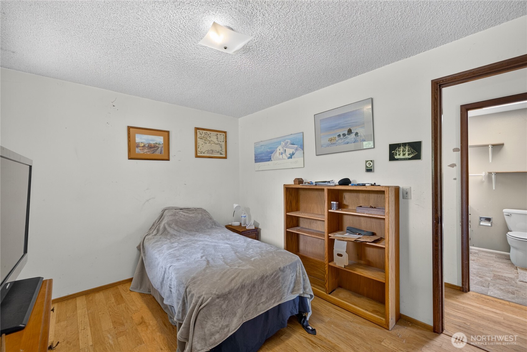 2452 Williams Road Oak Harbor, WA 98277 - Photo 13 of 35