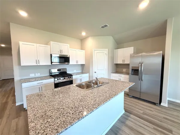 $2,350 | 8516 Dunnstown Drive, Fort Worth, TX 76131