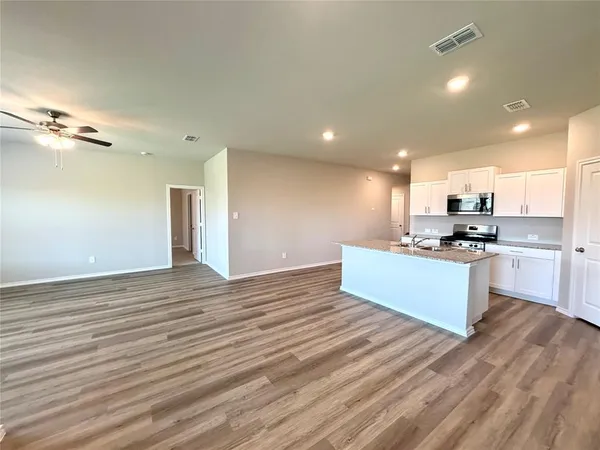 $2,350 | 8516 Dunnstown Drive, Fort Worth, TX 76131