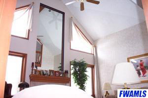 11037 Wheelock Road Fort Wayne, IN 46835 - Photo 4 of 12