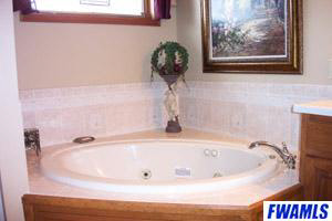 11037 Wheelock Road Fort Wayne, IN 46835 - Photo 8 of 12