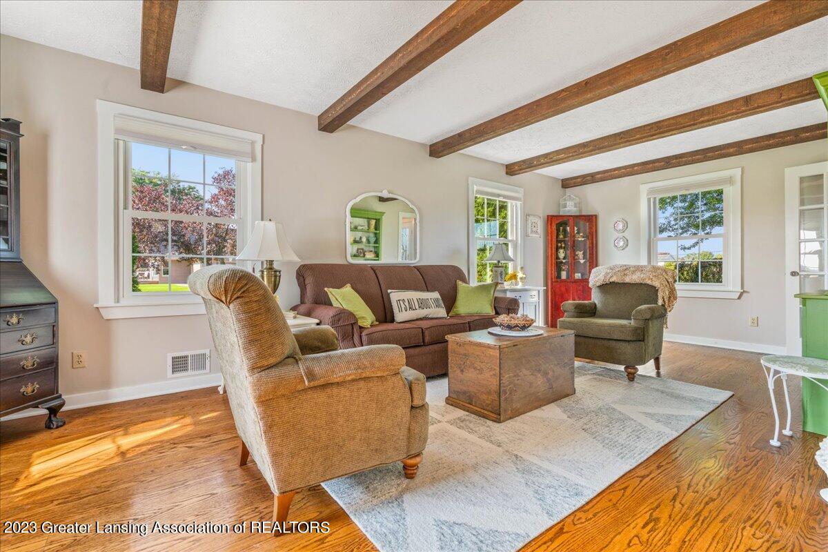 2843 Loomis Road St. Johns, MI 48879 - Photo 10 of 53 10-Media Jett-14