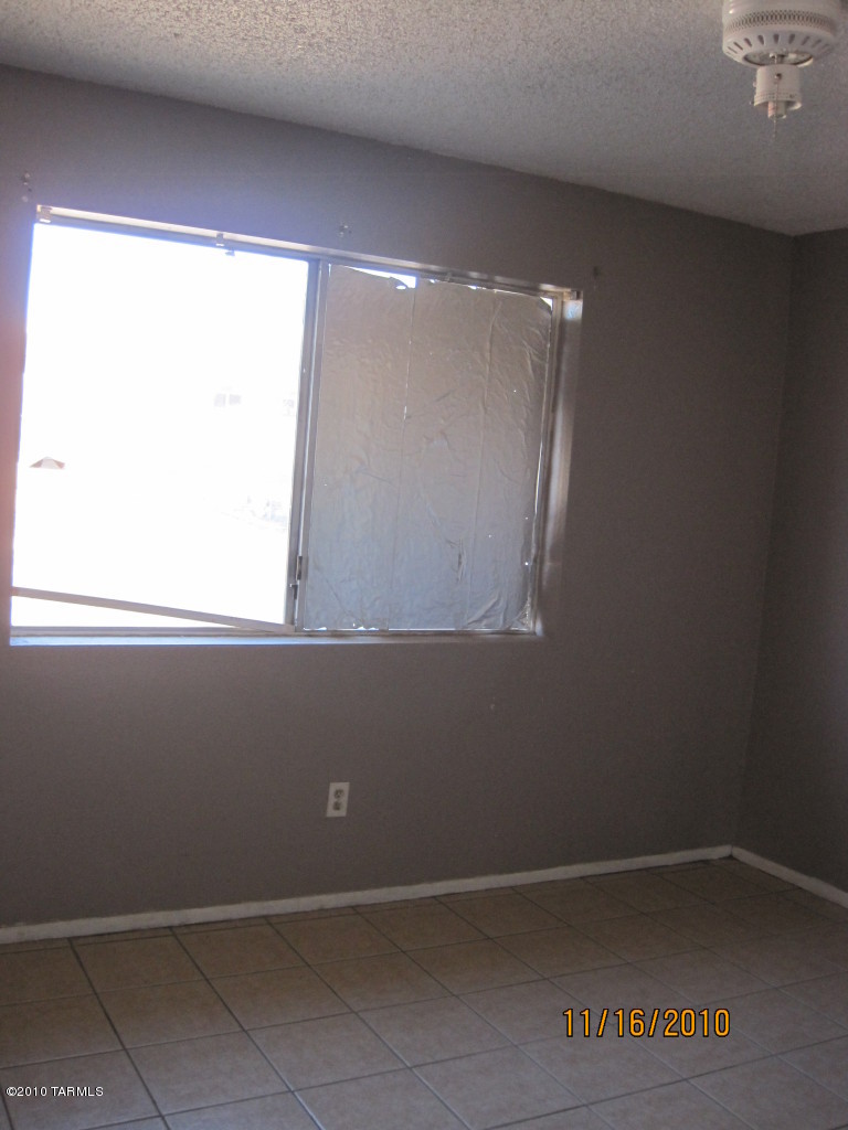 6641 South Draper Road Tucson, AZ 85757 - Photo 10 of 13