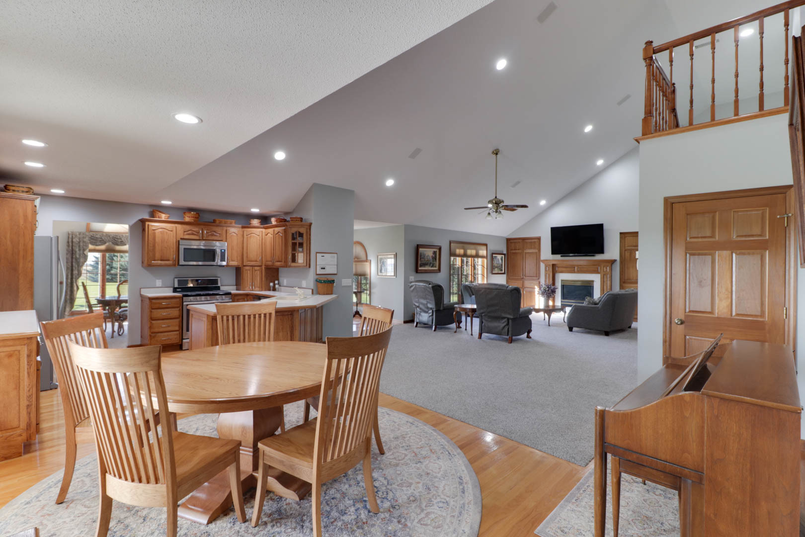 33182 Stringtown Road Minier, IL 61759 - Photo 6 of 55