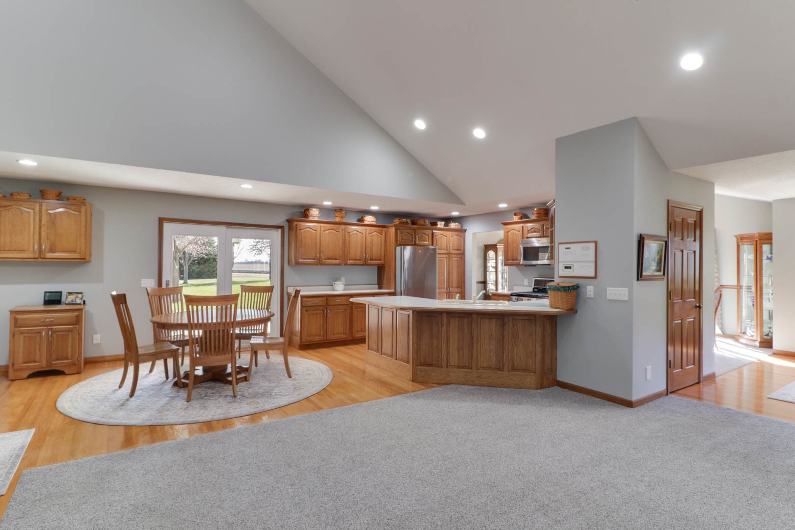 33182 Stringtown Road Minier, IL 61759 - Photo 7 of 55