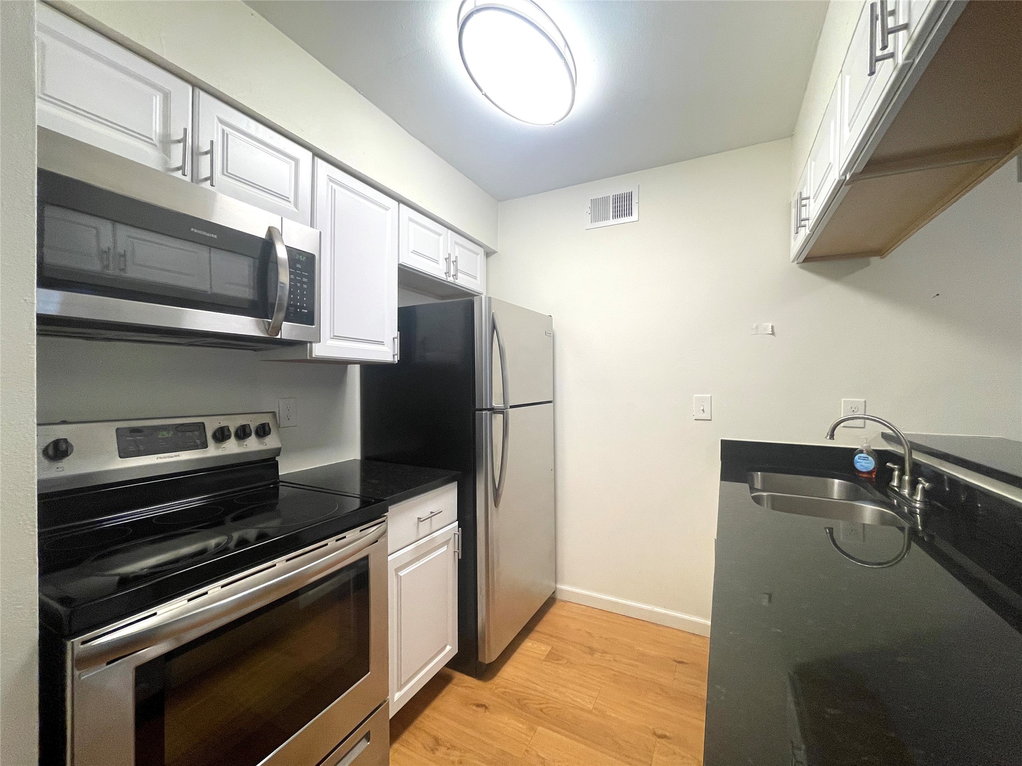 2207 Leon Street, Unit 309 Austin, TX 78705 - Photo 3 of 15