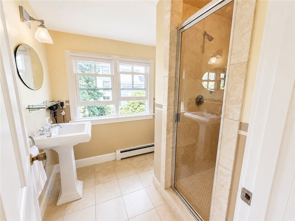 41 Calvert Place Jamestown, RI 02835 - Photo 19 of 23