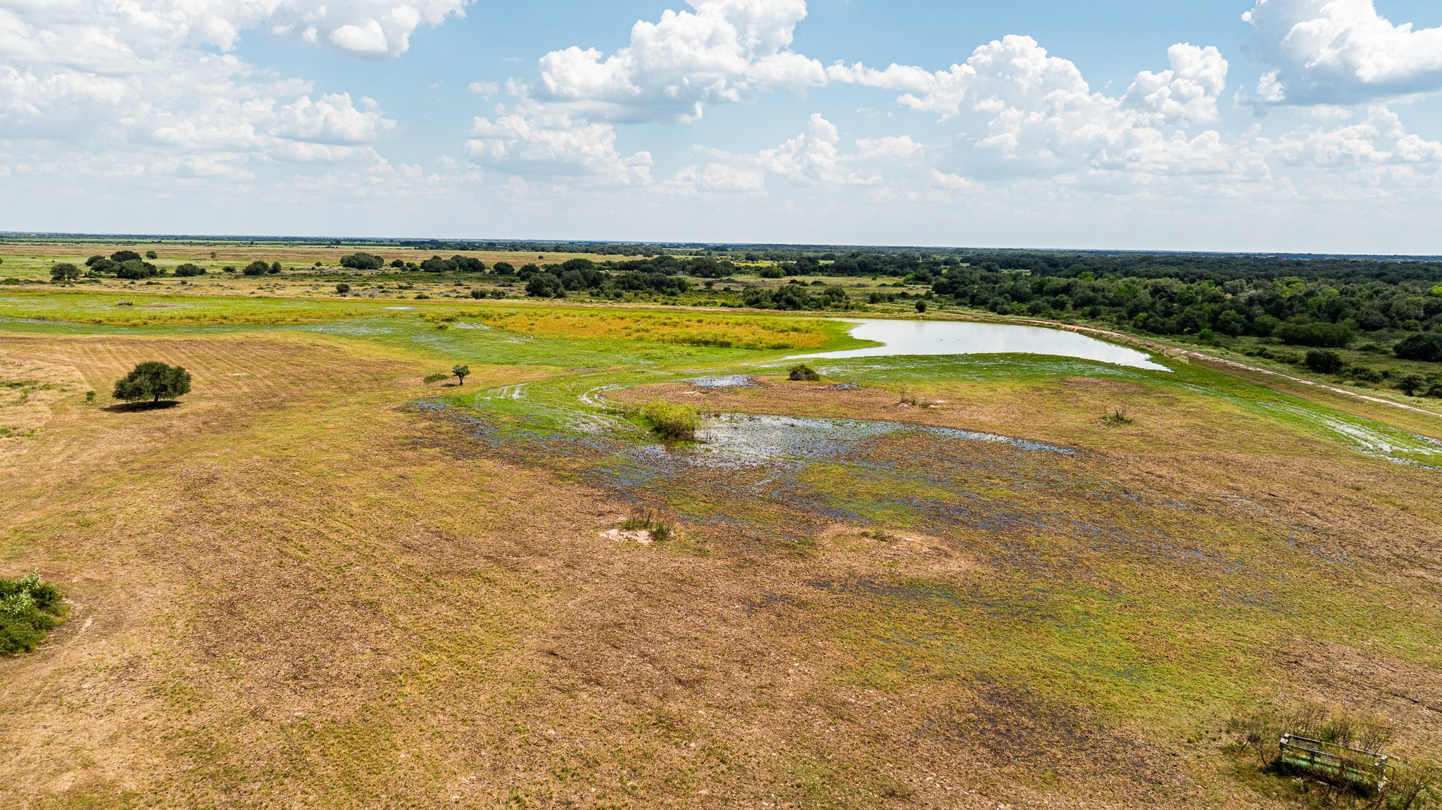 106 Cr 106 Road Rock Island, TX 77470 - Photo 11 of 29
