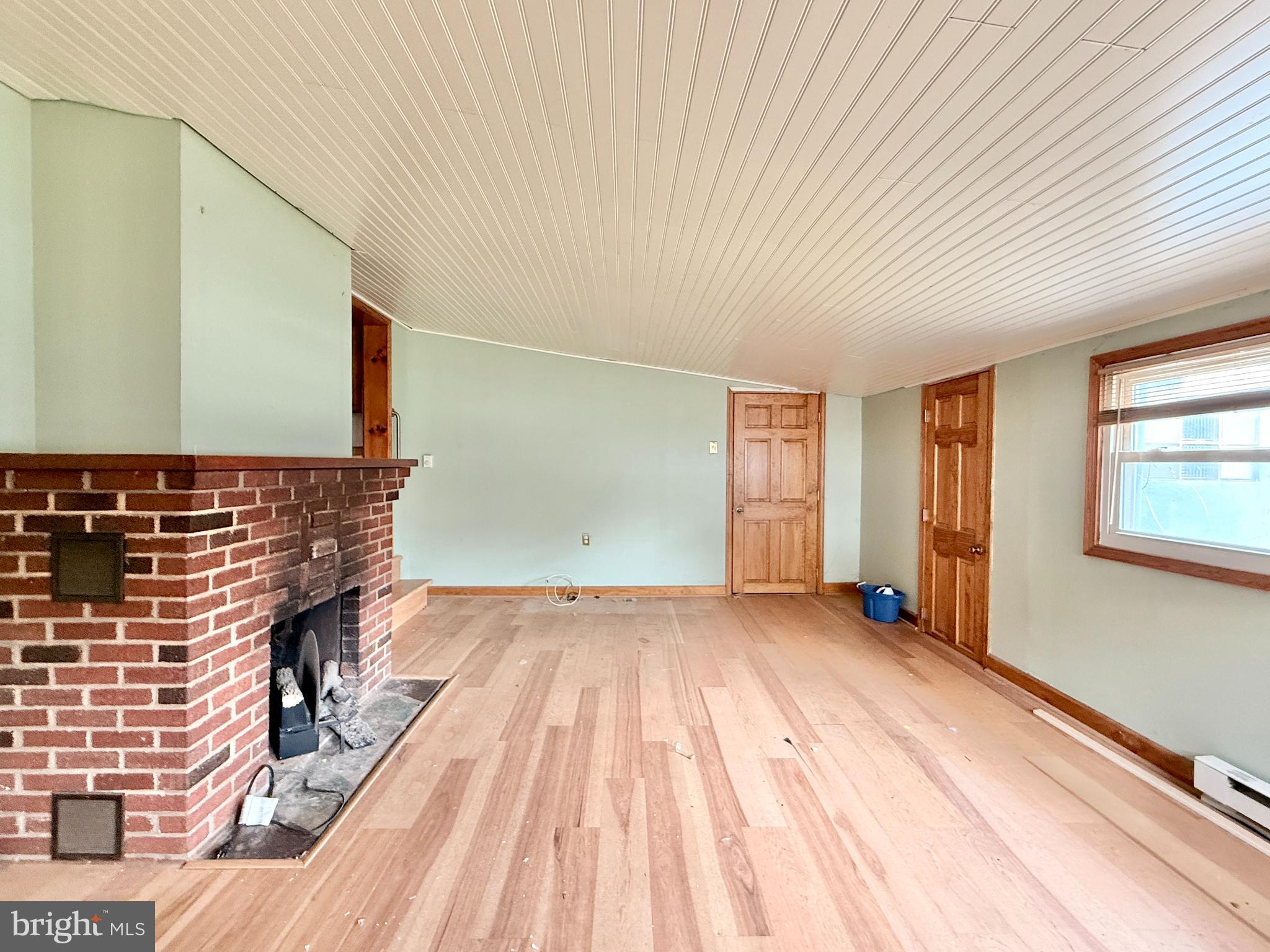 157 Walnut Street Westville, NJ 08093 - Photo 3 of 28