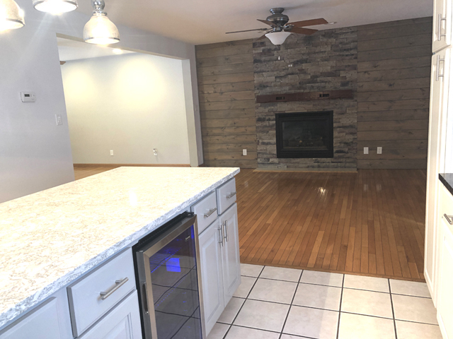 2912 East 6th Road LaSalle, IL 61301 - Photo 2 of 10