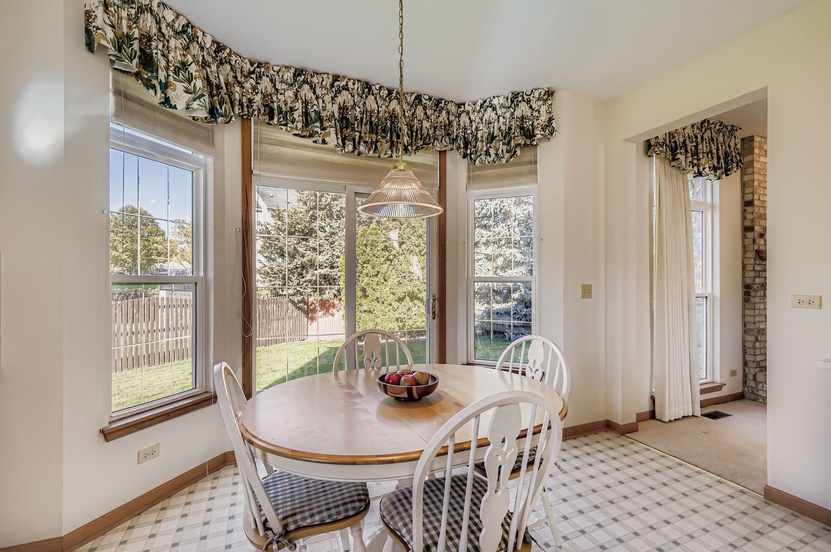 1920 Butler Drive Bartlett, IL 60103 - Photo 12 of 27 a dining room with furniture and window