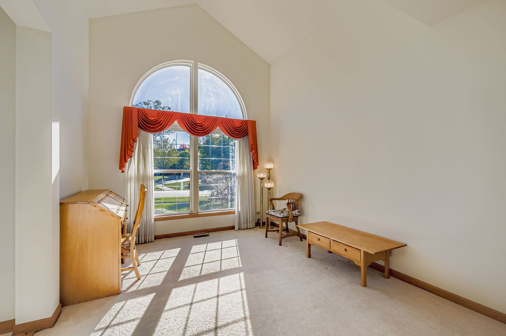 1920 Butler Drive Bartlett, IL 60103 - Photo 5 of 27 a room with a door and a table