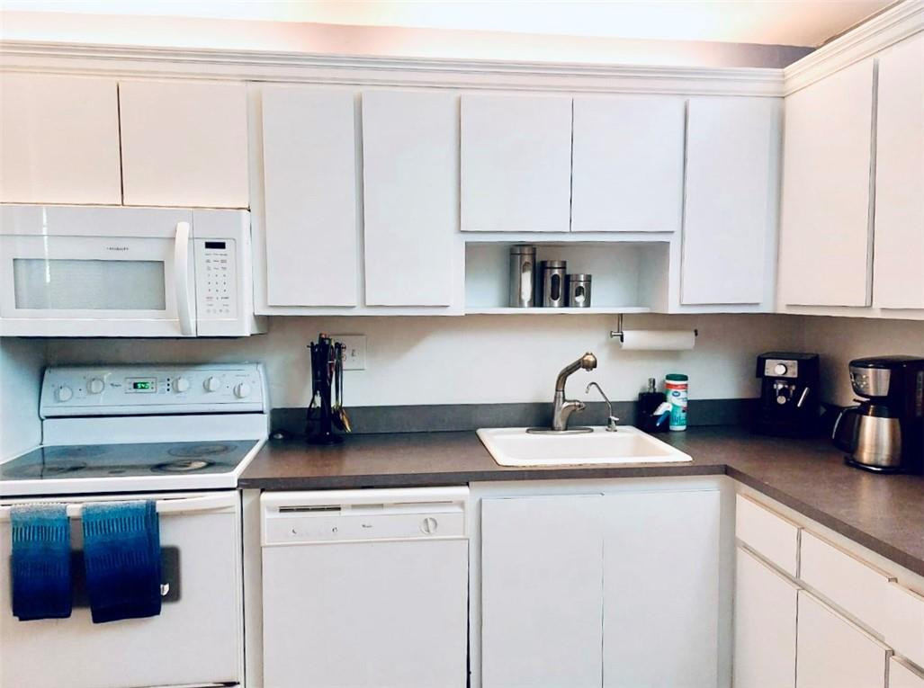 3100 North Course Lane, Unit 103 Pompano Beach, FL 33069 - Photo 5 of 21 Photo 5