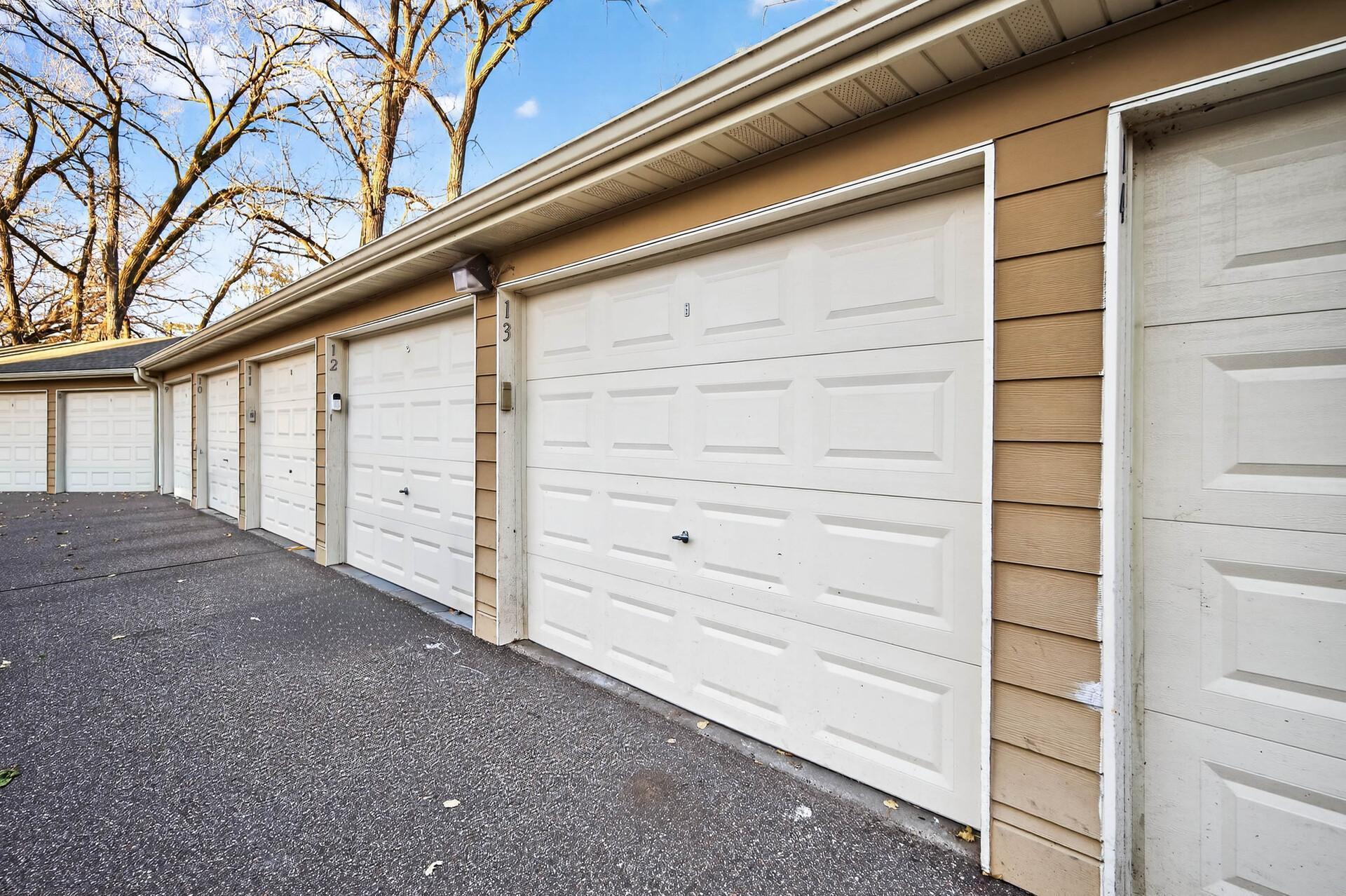 2010 Ridge Drive, Unit 13 St. Louis Park, MN 55416 - Photo 35 of 38