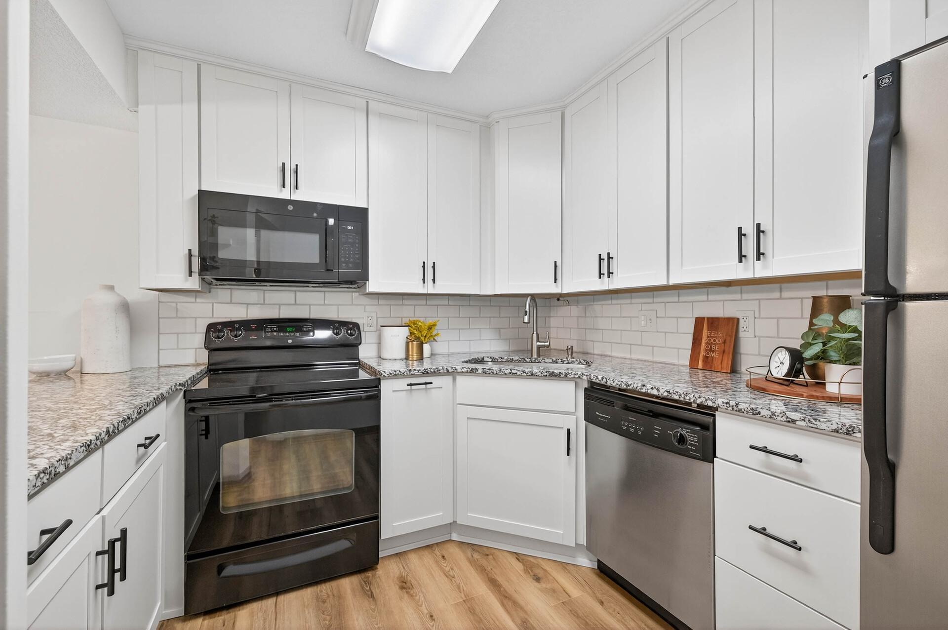 2010 Ridge Drive, Unit 13 St. Louis Park, MN 55416 - Photo 8 of 38