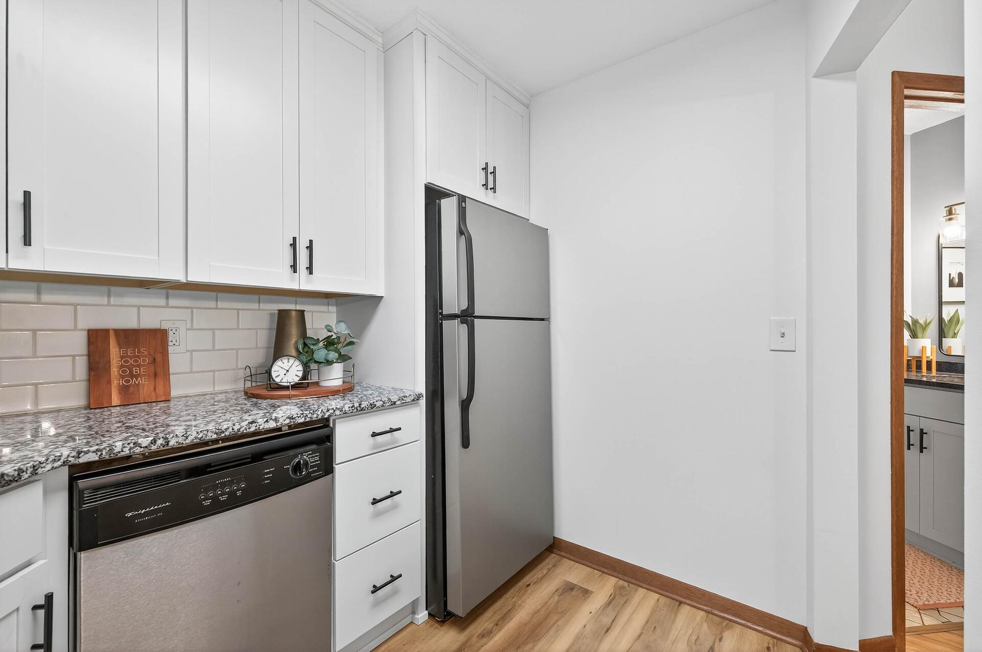 2010 Ridge Drive, Unit 13 St. Louis Park, MN 55416 - Photo 10 of 38