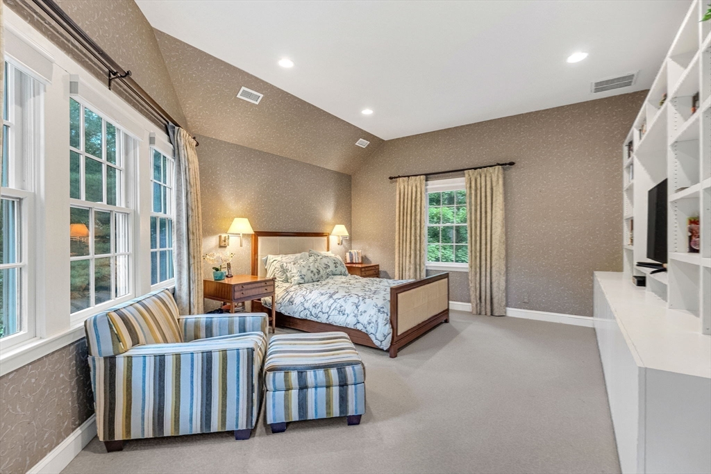 44 Old Road Weston, MA 02493 - Photo 20 of 33