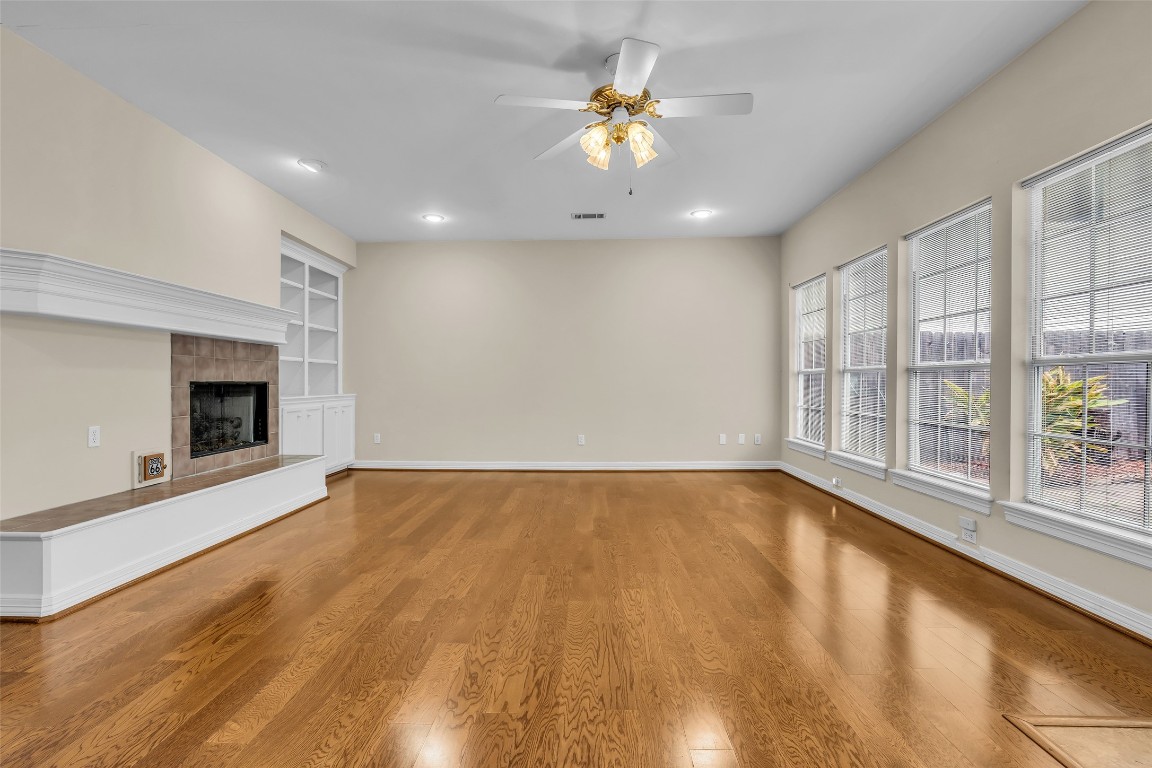 4123 Drake Street Houston, TX 77005 - Photo 12 of 39