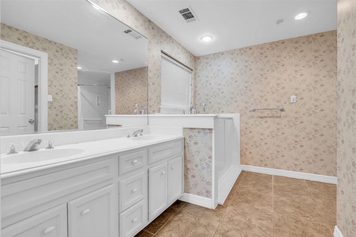 4123 Drake Street Houston, TX 77005 - Photo 18 of 39