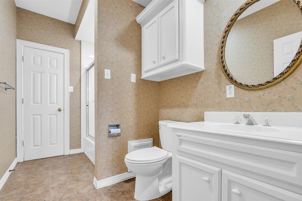 4123 Drake Street Houston, TX 77005 - Photo 27 of 39 2nd Floor Bedroom