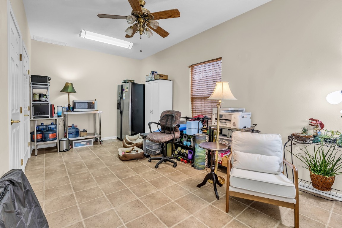 4123 Drake Street Houston, TX 77005 - Photo 37 of 39 First Floor of Back Building