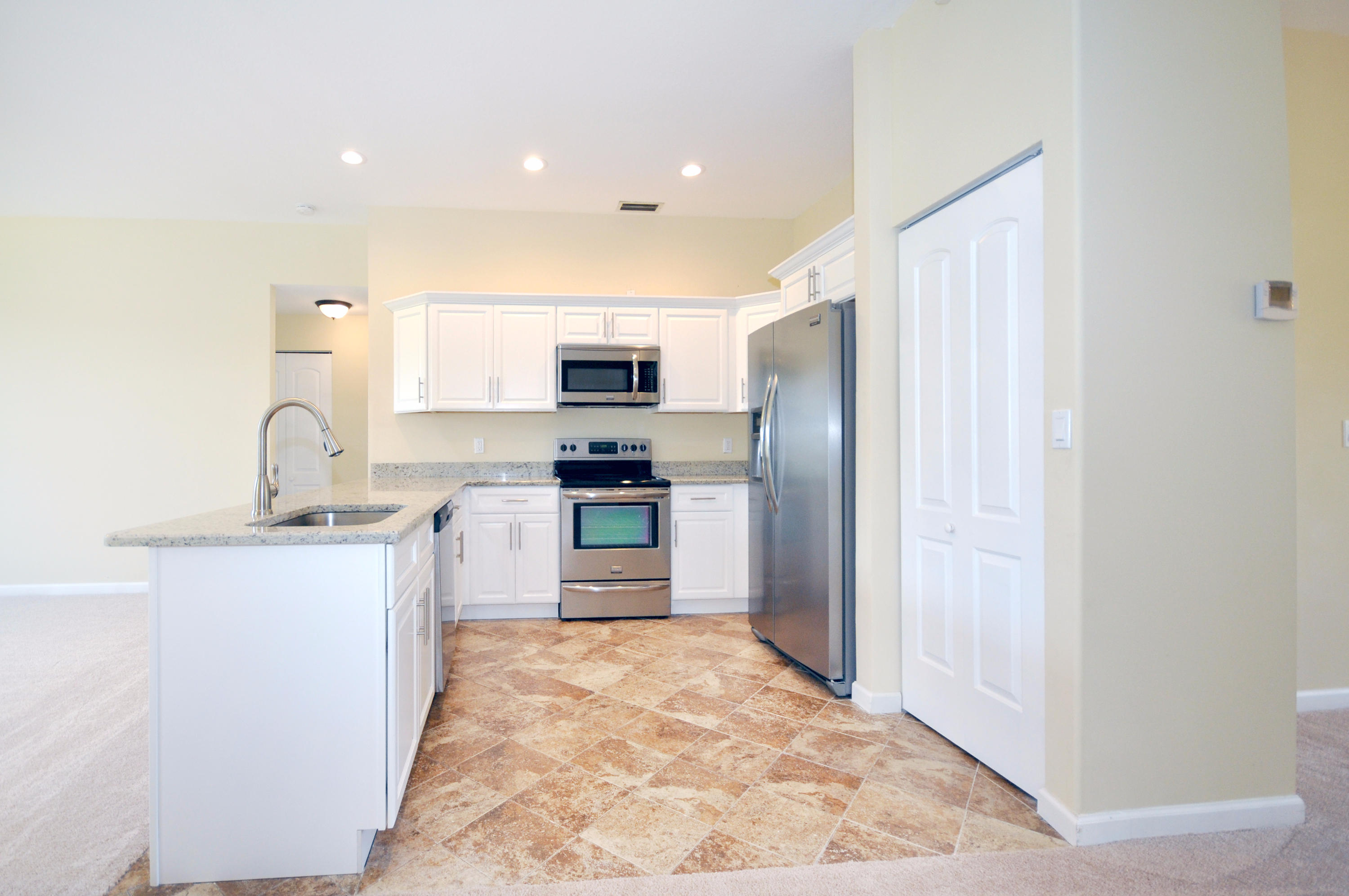 15056 76th Road North Loxahatchee, FL 33470 - Photo 7 of 30 Kitchen