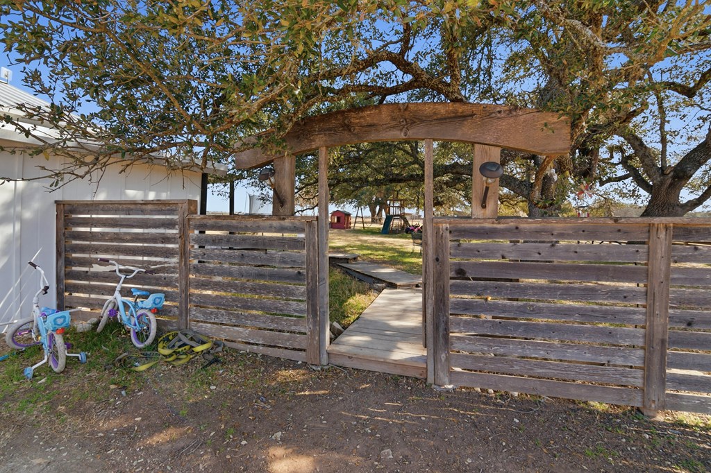 3764 Ranch Road 1623 Blanco, TX 78606 - Photo 18 of 72