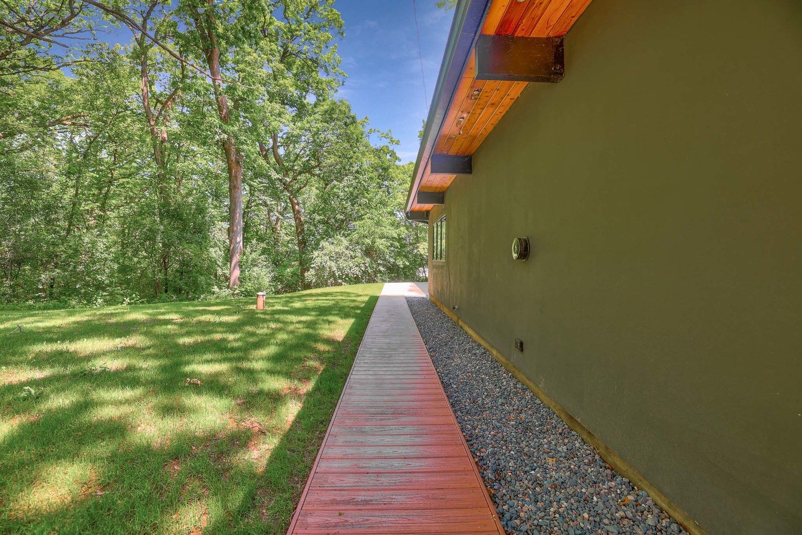 35W424 Miller Road Dundee, IL 60102 - Photo 30 of 33 a view of a pathway both side of a house