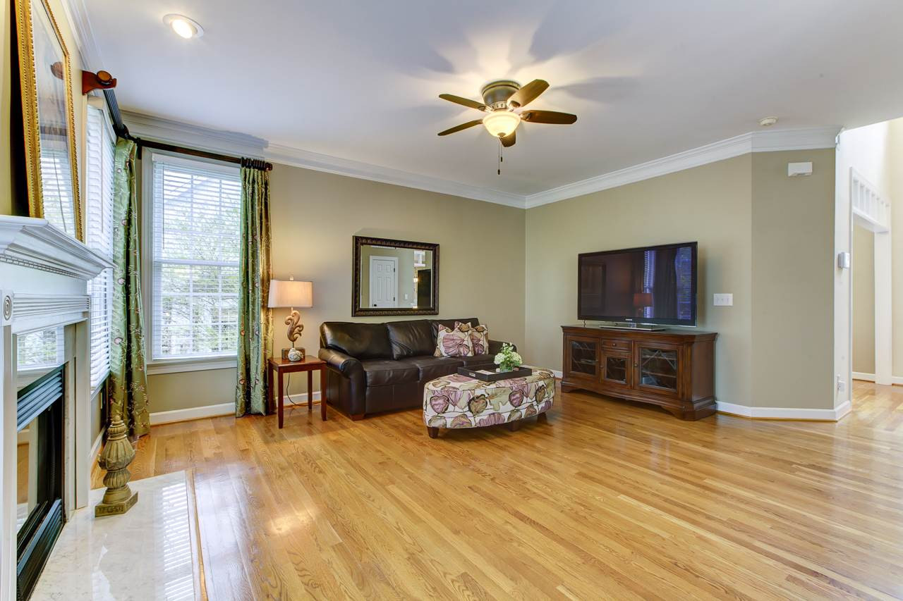 3416 Savan Court Raleigh, NC 27613 - Photo 10 of 16 Living Room