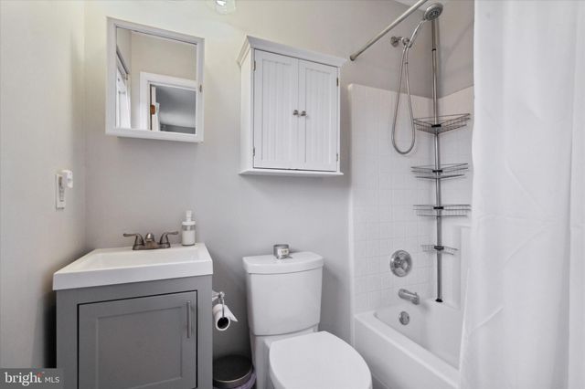 $537,000 | 241 Woodlawn Terrace, Collingswood, NJ 08108