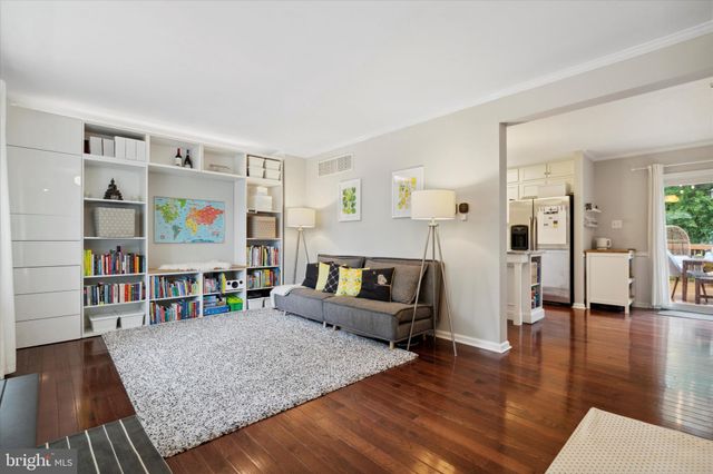 $537,000 | 241 Woodlawn Terrace, Collingswood, NJ 08108