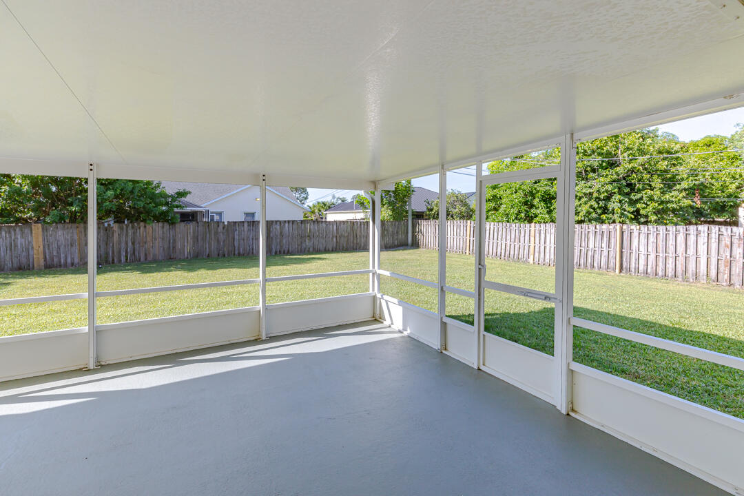 738 Southwest Monsoon Road Port St. Lucie, FL 34953 - Photo 16 of 20 738 SW Monsoon Road-18