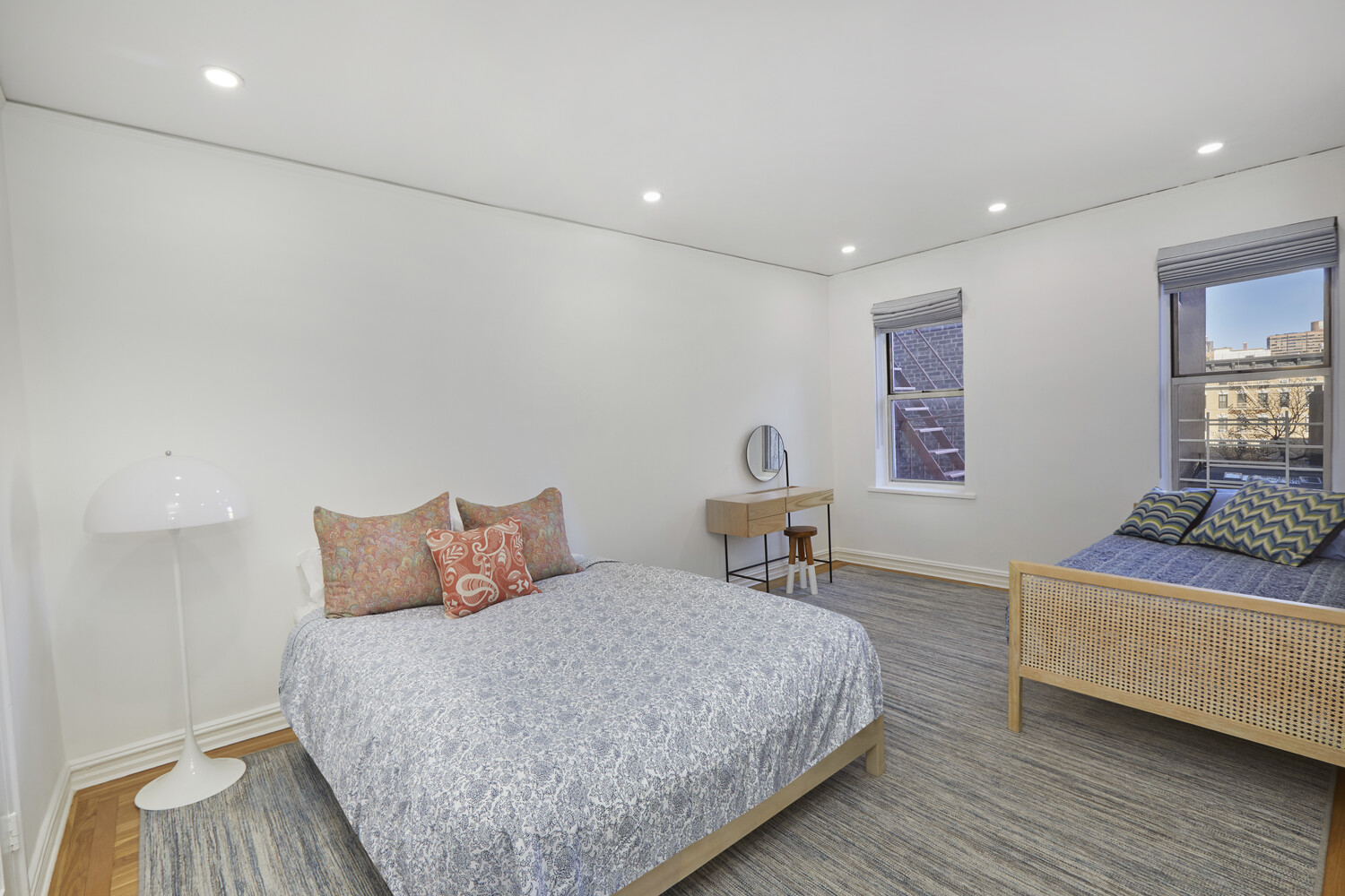 161 East 91st Street, Unit 5H Manhattan, NY 10128 - Photo 5 of 11