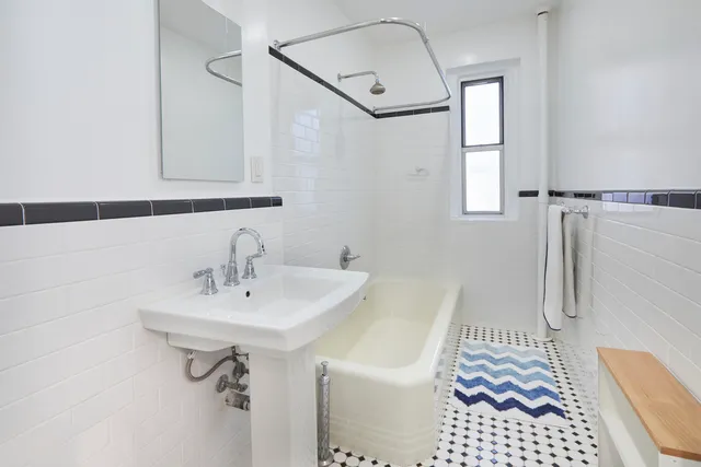 $685,000 | 161 East 91st Street, Unit 5H | Upper East Side