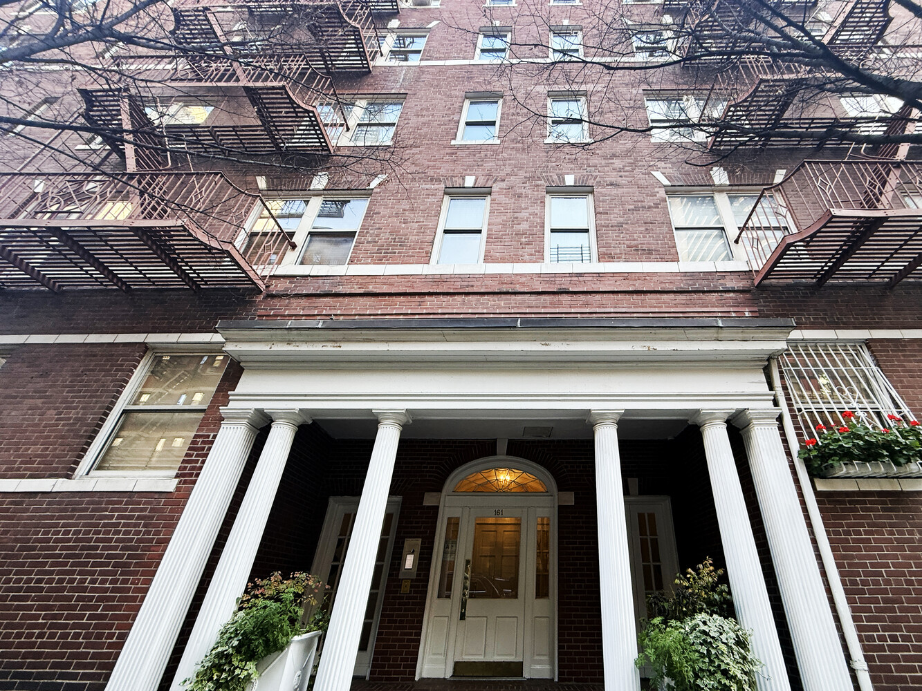 161 East 91st Street, Unit 5H Manhattan, NY 10128 - Photo 9 of 11