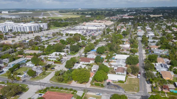 $619,500 | 405 Northeast 24th Avenue, Pompano Beach, FL 33062