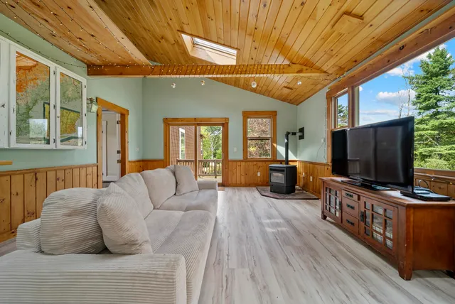 $499,900 | 526 Page Road, Bow, NH 03304